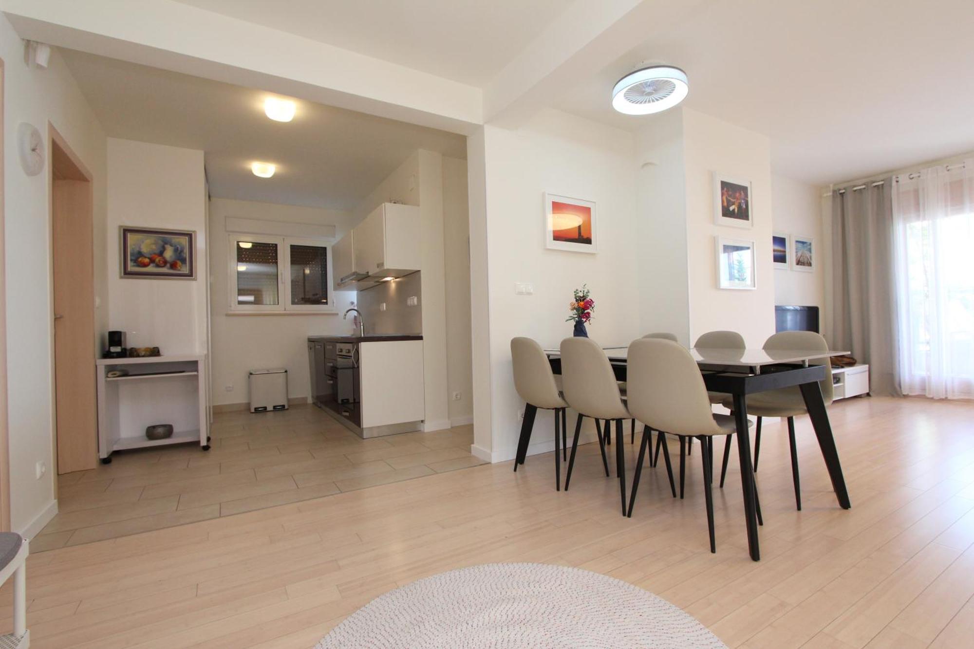 Apartments Makado ロヴィニ エクステリア 写真